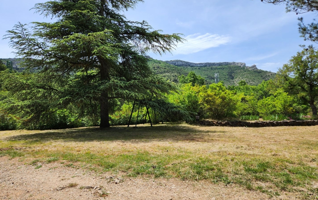 HCI IMMOBILIER : Immeuble | PLAN-D'AUPS-SAINTE-BAUME (83640) | 474 m2 | 423 000 € 
